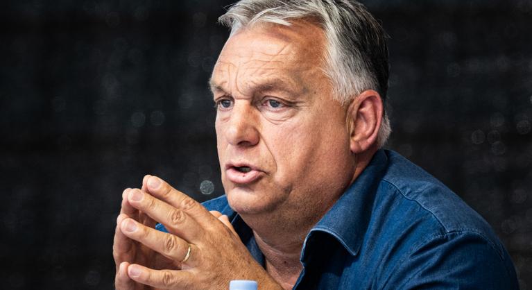 Orbán Viktor a Harcosok órájában: A hazugság meghódítja az internetet