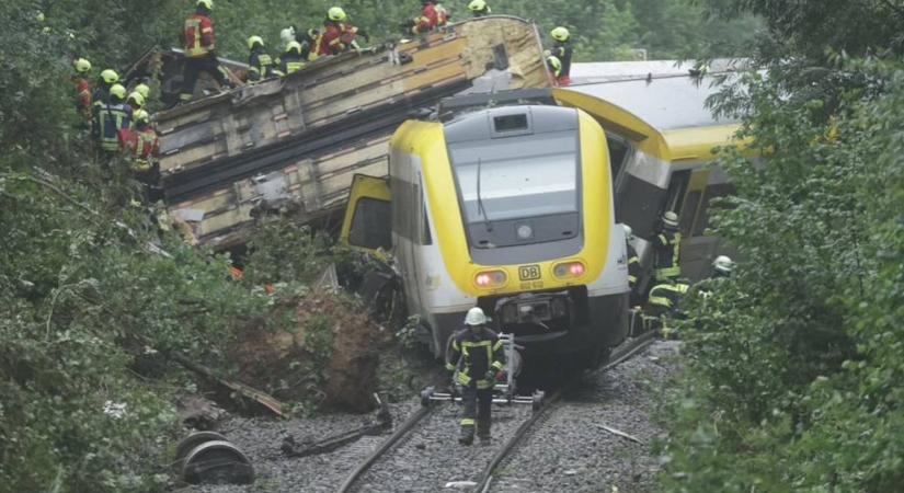 Kisklott egy vonat Németországban, többen meghaltak
