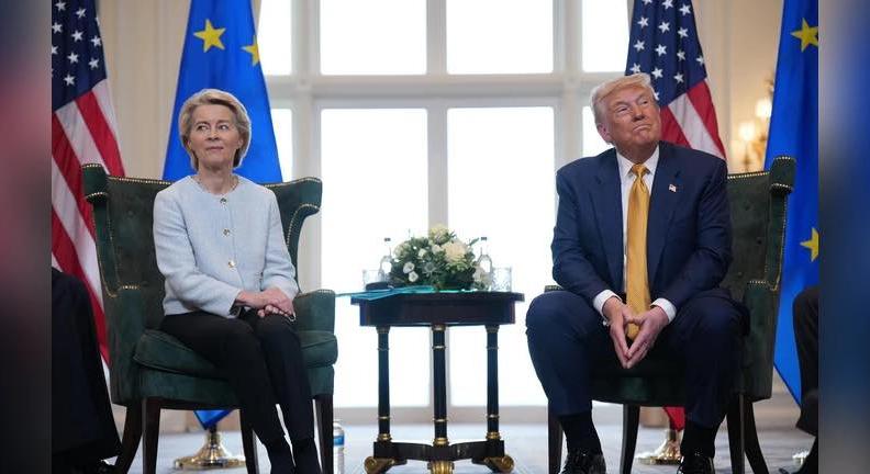 Brüsszelben vezetőségváltásra van szükség – a magyar külügyminiszter az USA és az EU közötti megállapodásról