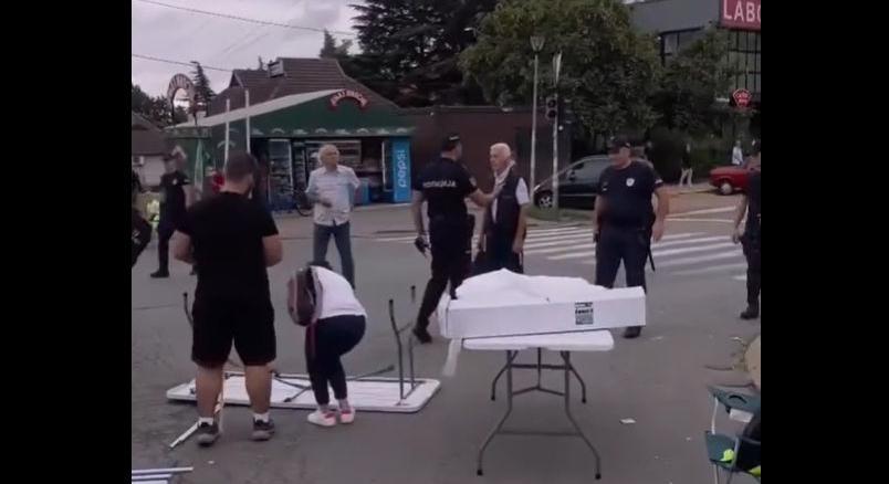 A főváros egyik legforgalmasabb útkereszteződését blokkolták a demonstrálók