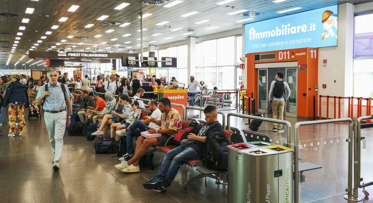 Ezeken az olasz reptereken törölték el a 100 milliliteres korlátot a folyadékok szállítására