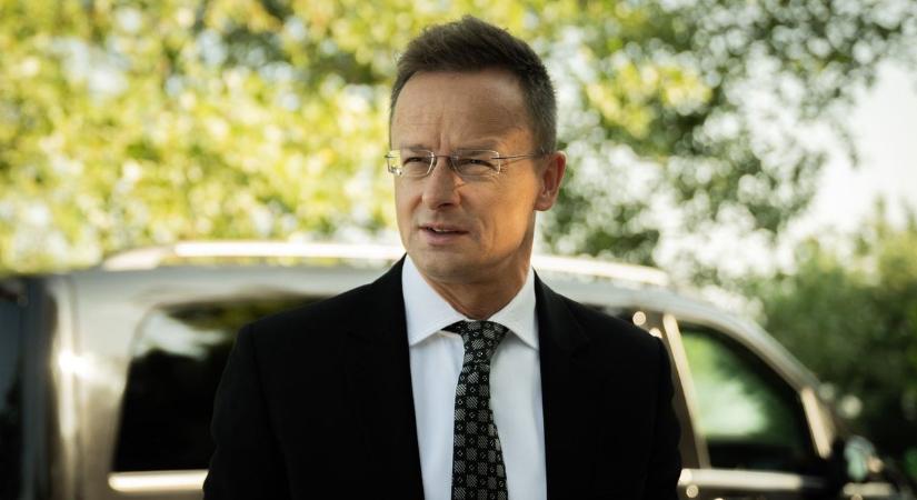 Szijjártó Péter: Brüsszel azokat támogatja, akik háborút hoznak az EU-ba, nem azokat, akik fejlődést