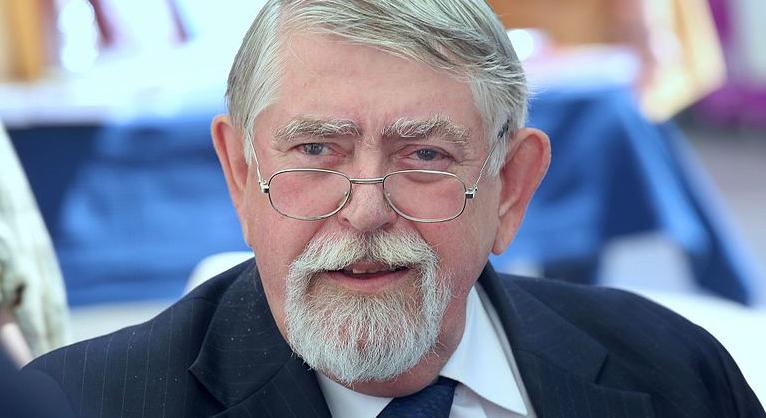 Hadházy: Káslerék 765 millióért vettek luxusvillát az onkológiai alapítványuknak, miközben a kórházak rohadnak