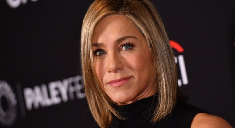 Nálad is működhet! Arany a teraszon – Jennifer Aniston gyönyörű kültéri nappalijának fénypontja