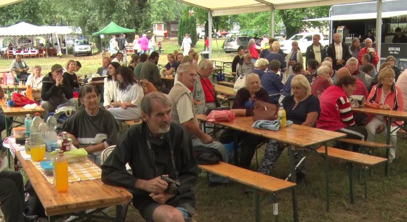 A határátkelés, a barátság és a búcsú napja minden évben vonzza a látogatókat a Szentmihály-hegyre