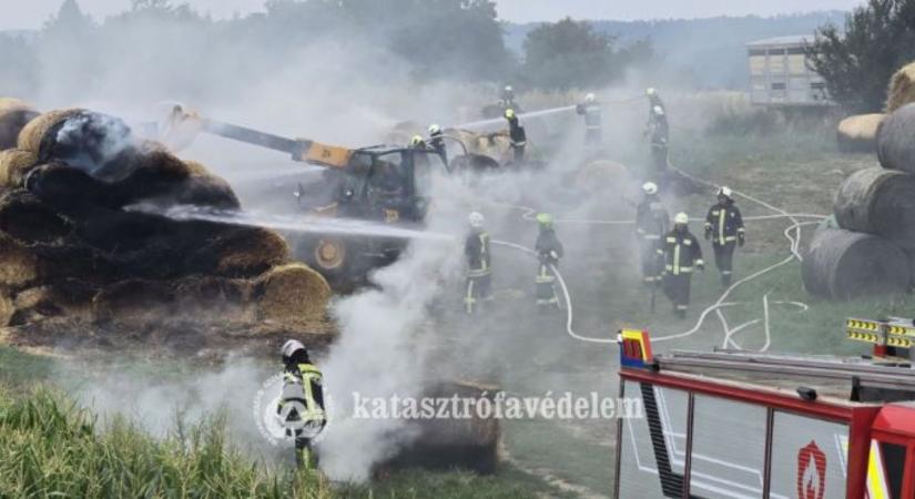 Hétszáz bála kapott lángra tegnap Zalában
