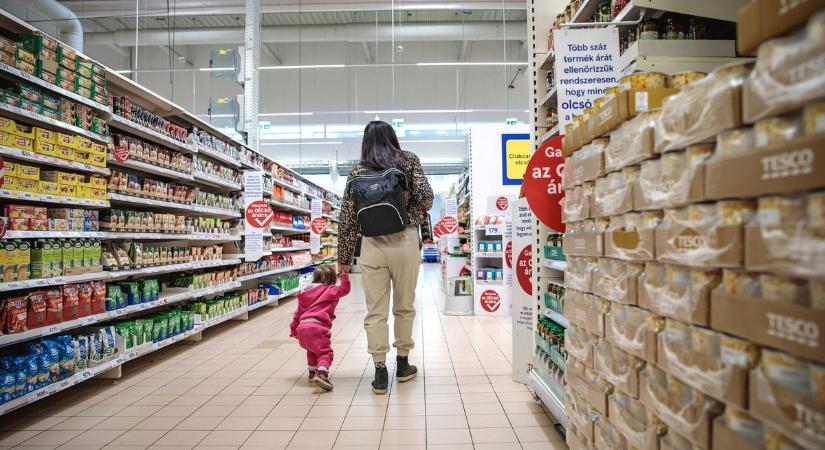 Anyák SZJA-mentessége: súlyos álhírt cáfol a kormány