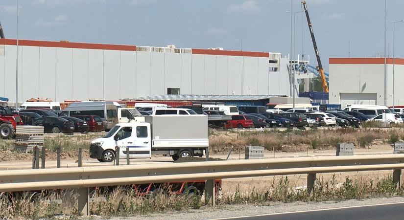 Razzia a CATL-nél: váratlanul jelentek meg a kormányhivatal ellenőrei a debreceni üzemben