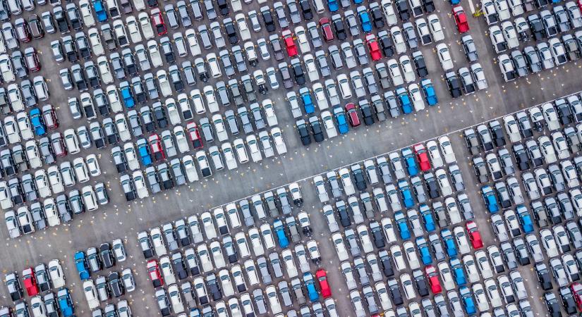 A német autóipari szakmai szervezet szerint az amerikai vámok milliárdokkal terhelik őket