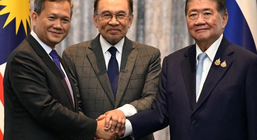 Feltétel nélküli tűzszünetet kötött Kambodzsa és Thaiföld
