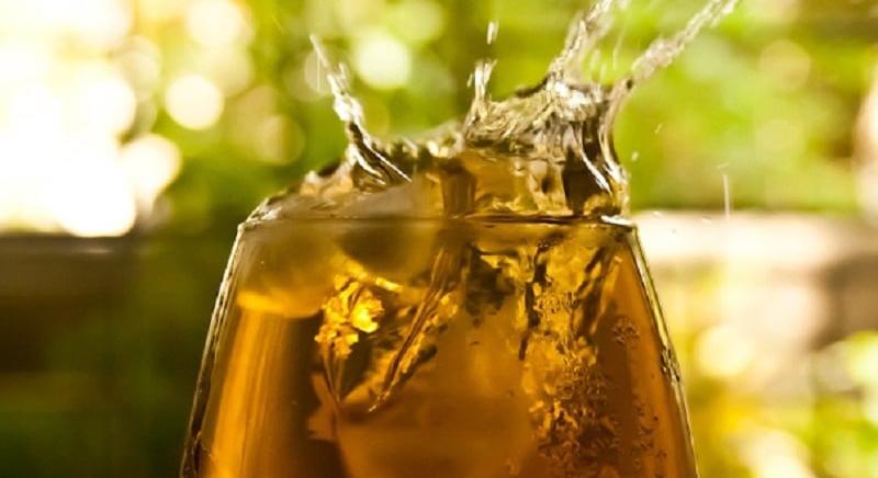 Félrevezetésért kapott a fejére a Lipton – szárnyas barackos ice tea volt az oka