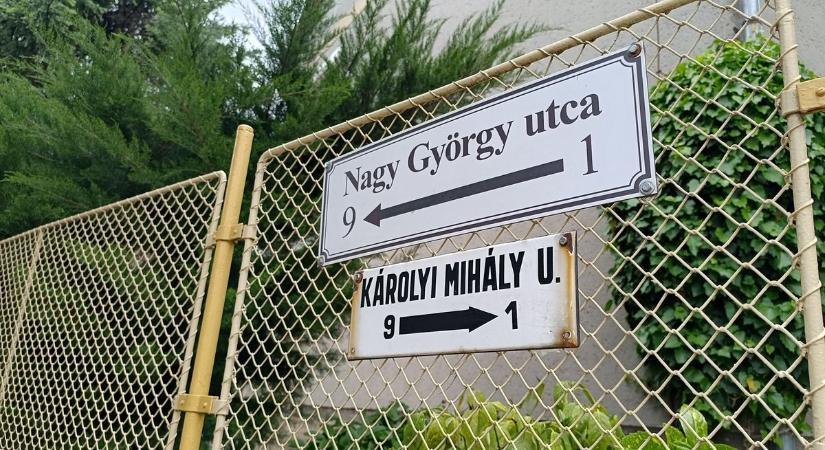 A makói névváltozás óta eltelt öt év, de a legismertebb térkép továbbra is a régi neveket mutatja – ezzel nemcsak bosszúságot, de kárt is okoz