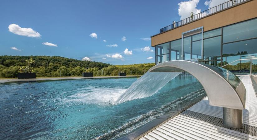 Luxus hotel itthon, a természet ölelésében