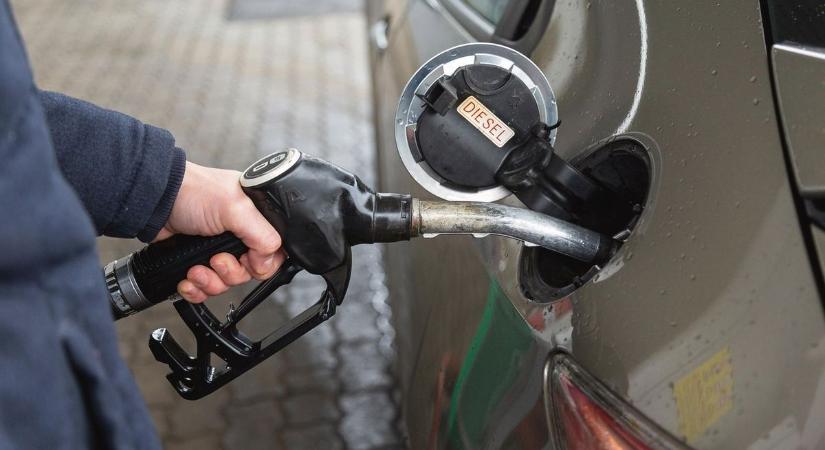 Üzemanyag: tovább zuhannak az árak – már több helyen 600 forint alatt a dízel!