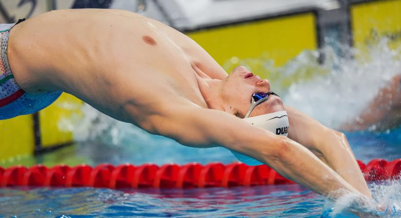 Kós Hubert országos csúccsal döntős 100 méter háton