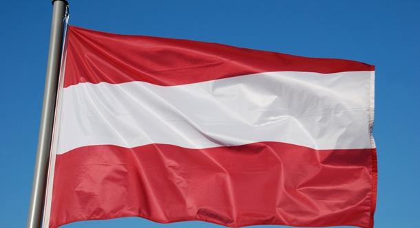 A semleges Ausztria Oroszország miatt fontolóra veszi a NATO-hoz való csatlakozást