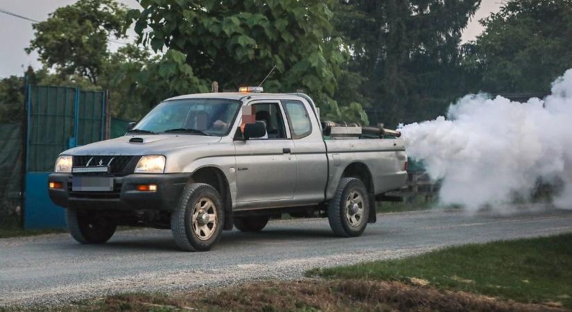 Hiába kevesebb a szúnyog, jönnek a permetezők, íme az érintett települések