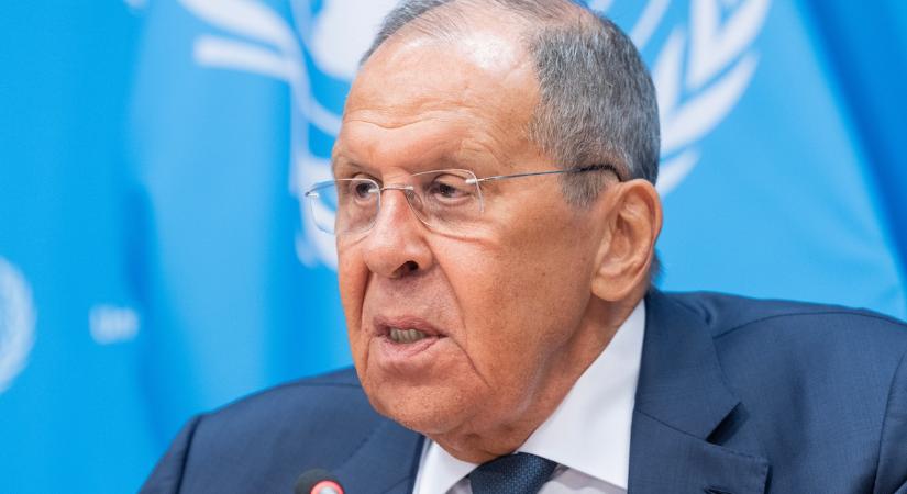Szergej Lavrov: Oroszország először harcol egyedül az egész Nyugat ellen