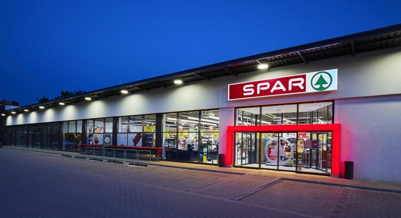 Több mint egymilliárdos beruházással nyitott új üzletet a SPAR