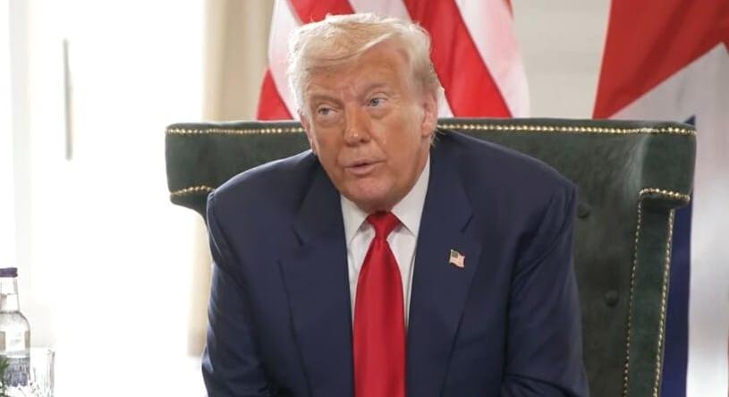 Trump gyorsít: 10-12 napot ad Putyinnak a harcok leállítására