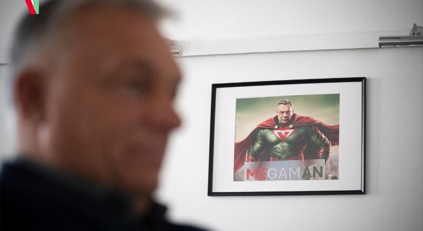 Orbán Viktor, mint MEGAMAN a dekor a falon a Fidesz Press bázisán