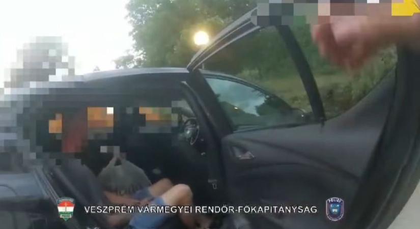 Nagy értékű elektromos kerékpárokat, rollereket loptak Balatonkenesén!