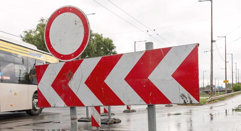Lezárták a forgalmas feljárót Debrecenben, mutatjuk, meddig nem lehet használni – fotókkal