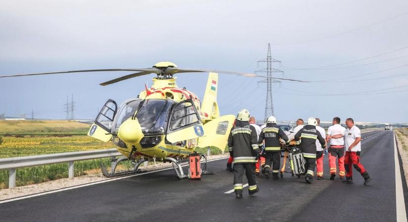 Szörnyű baleset Balatonendrédnél, egy csecsemő is megsérült – mentőhelikoptereket riasztottak
