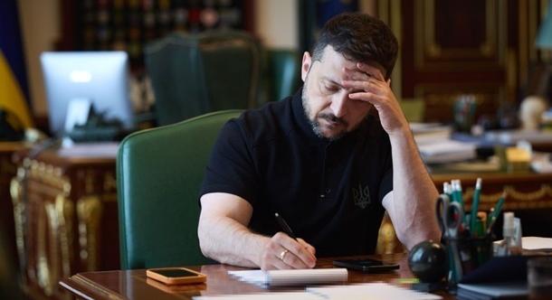 Zelenszkij aláírta az SZBU hatékonyságának fokozásáról és létszámnöveléséről szóló törvényt