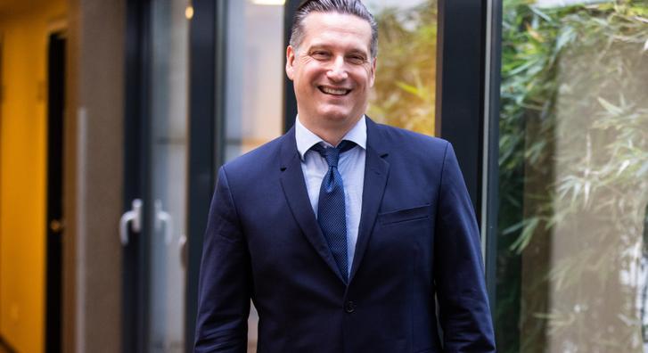 Pély Barna lelkileg készült az apaságra: Rendkívül gyorsan mennek a napok, szinte egy másodperc telik el két fürdetés között