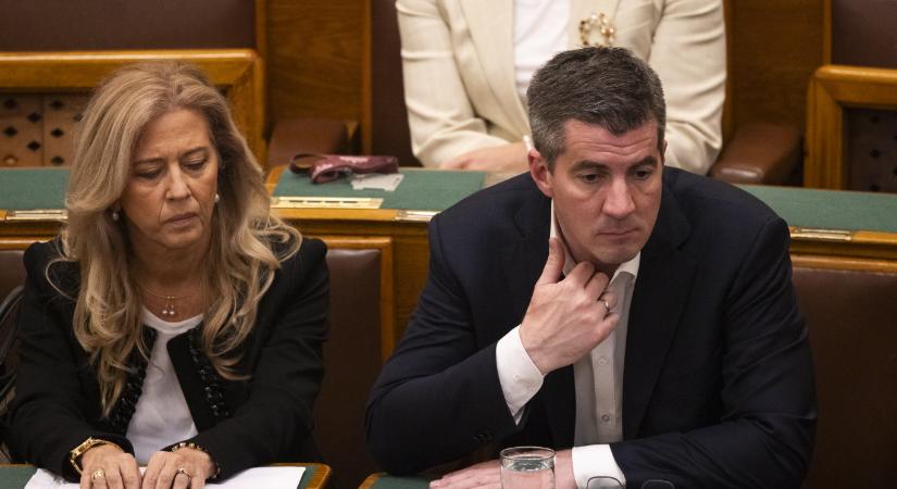„Dopeman a dalaiban, közléseiben a bűnözői életmódot propagálja, sok fiatalt erre buzdít, követendőnek állítja azt be”