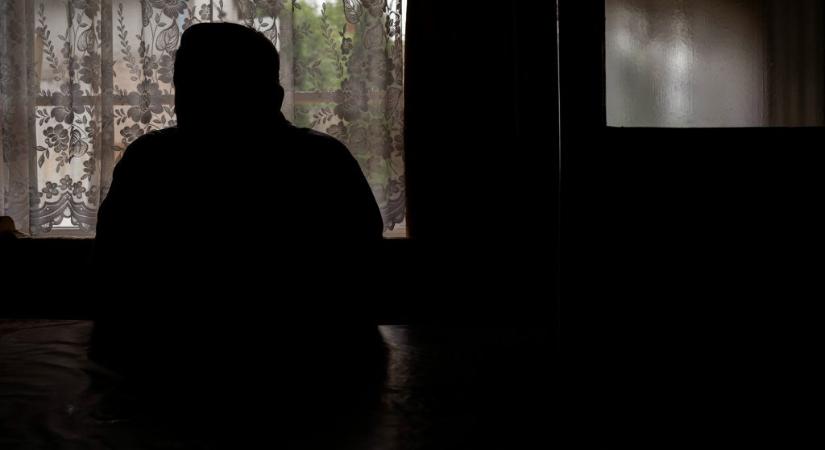 „A saját házam lett a börtönöm, mert odakinn vadásznak” – magyarok tömegei bujkálnak Kárpátalján, nem akarnak harcolni