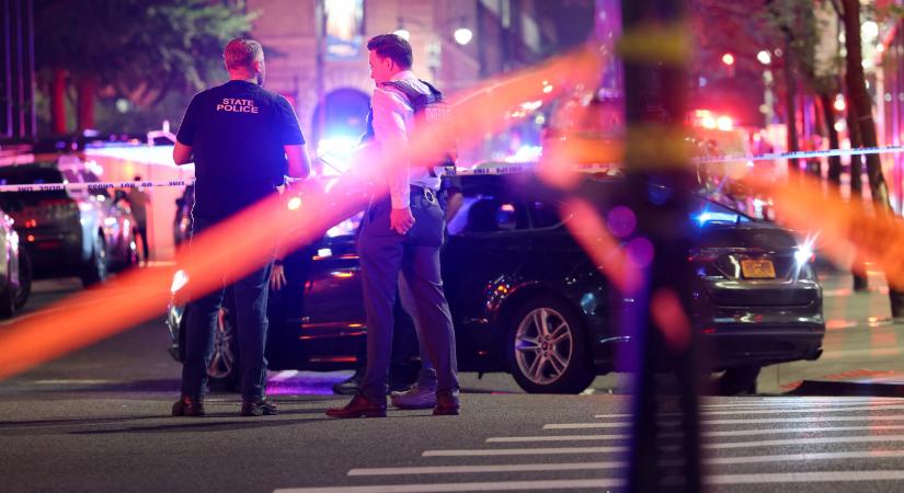 Négy ember, köztük egy rendőr is meghalt egy manhattani lövöldözésben