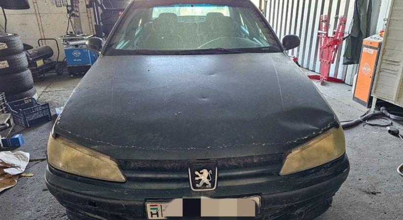 Por lepte, rozsda ette, más már a bontóba vitte volna, mégis megújulhatott a Peugeot 406-os