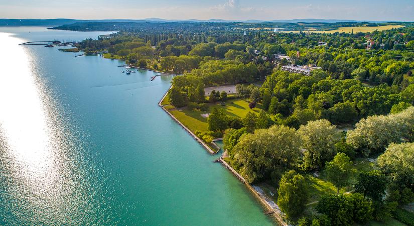 Függetlenség napja 2025 Balatonakarattya