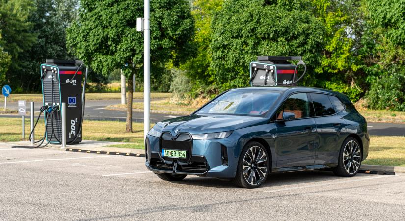 Villanyautó teszt: BMW iX xDrive60