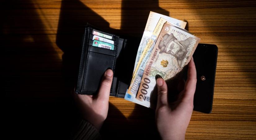 Egyre több magyar él pénzügyi bizonytalanságban, egyik hónapról a másikra – állapította meg egy kutatás