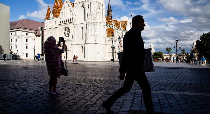 Ilyen még nem volt: az év első felében több volt a külföldi turista, mint a hazai