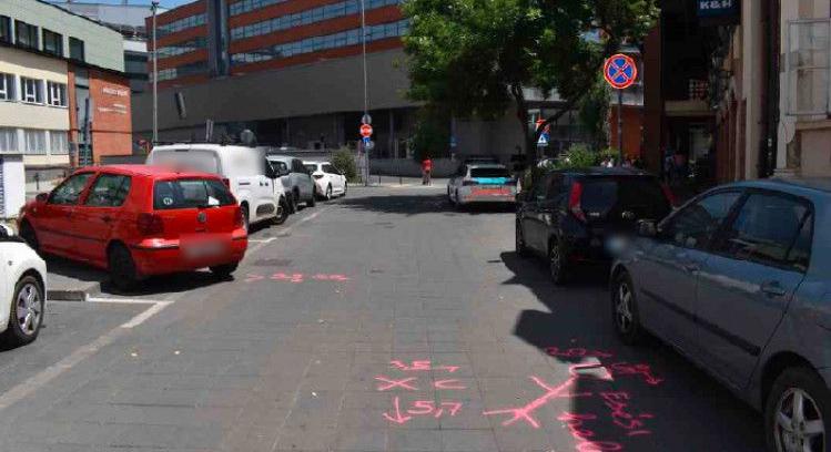 Tolatva ütött el egy gyalogost Debrecenben