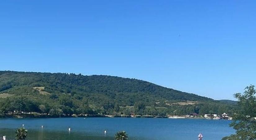 Üzent a vendégeinek a borsodi strand, szomorú, hogy erre külön fel kell hívni a figyelmet…