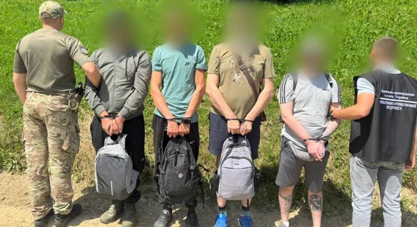 Négy határsértőt és embercsempészeket tartóztatták le Kárpátalján