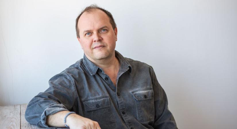 Benedek Szabolcs – a történetek embere, aki Szolnokon érett íróvá