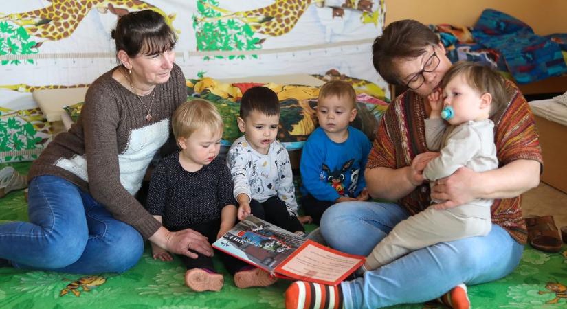 Továbbra is jár az szja-mentesség a négygyermekes anyáknak