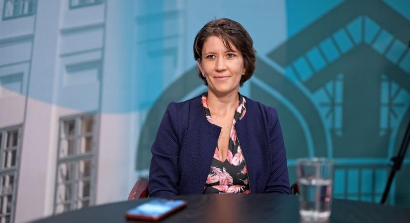 Jó napot, mi újság? – Matus Dóra