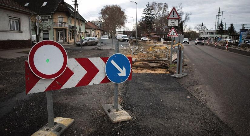Fontos forgalmi változások lesznek Debrecenben, mutatjuk a részleteket