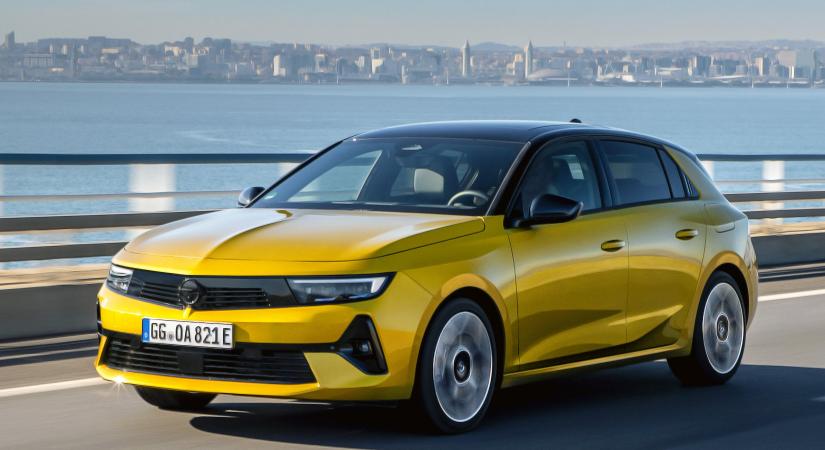 Erősebb, messzebb jut az Opel kompakt hibridje