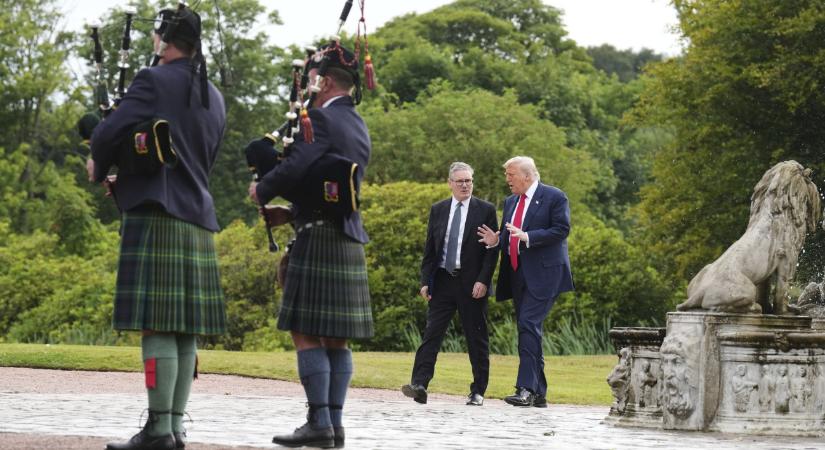Donald Trump és Keir Starmer Skóciában: kapcsolaterősítés helyett csak udvarias bólogatás