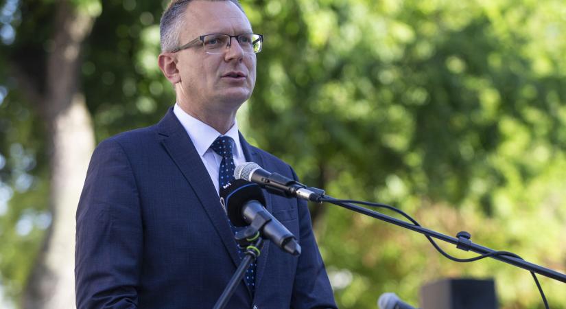 Rétvári Bence: A közlekedésbiztonság közös társadalmi felelősség