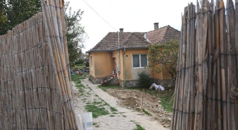 Fejbe lőtte a saját fiát, így állt bosszút az élettársán - az ügyészség életfogytig rács mögé küldené a férfit