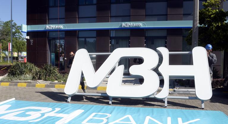 Óriási, négynapos leállás jön az MBH Banknál